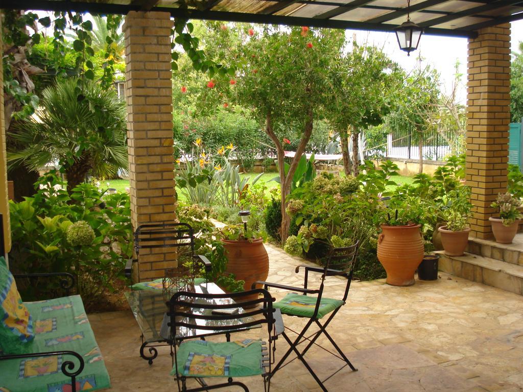 Appartement Iron House à Ágios Geórgios Extérieur photo