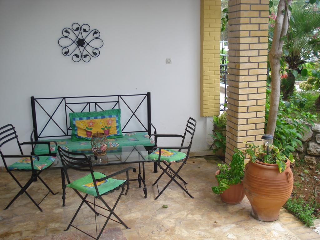 Appartement Iron House à Ágios Geórgios Extérieur photo