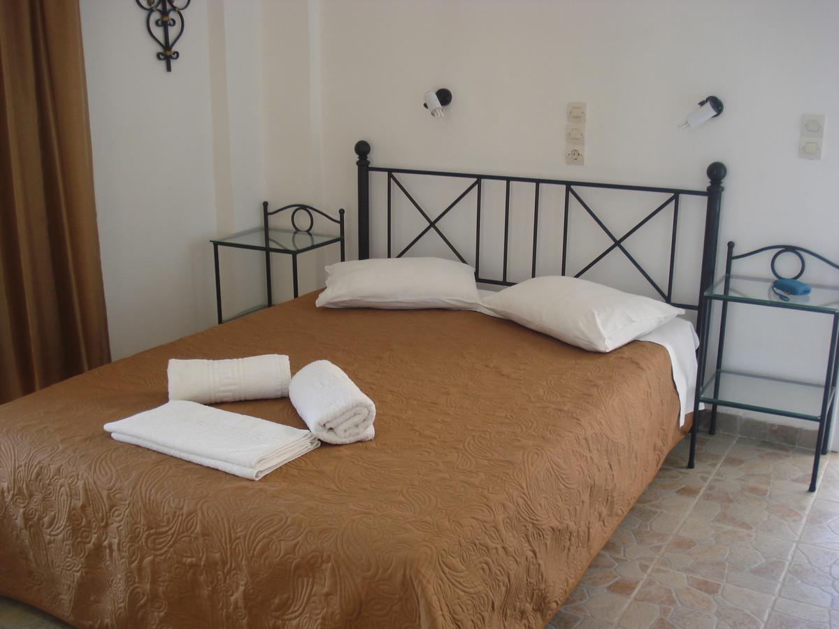 Appartement Iron House à Ágios Geórgios Extérieur photo
