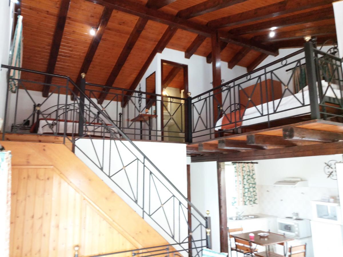 Appartement Iron House à Ágios Geórgios Extérieur photo